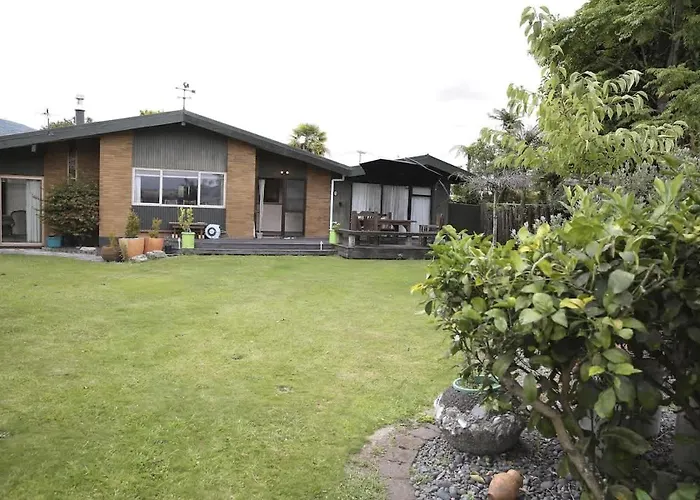 Roselake Retreat