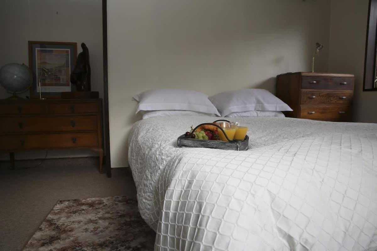 Roselake Retreat *